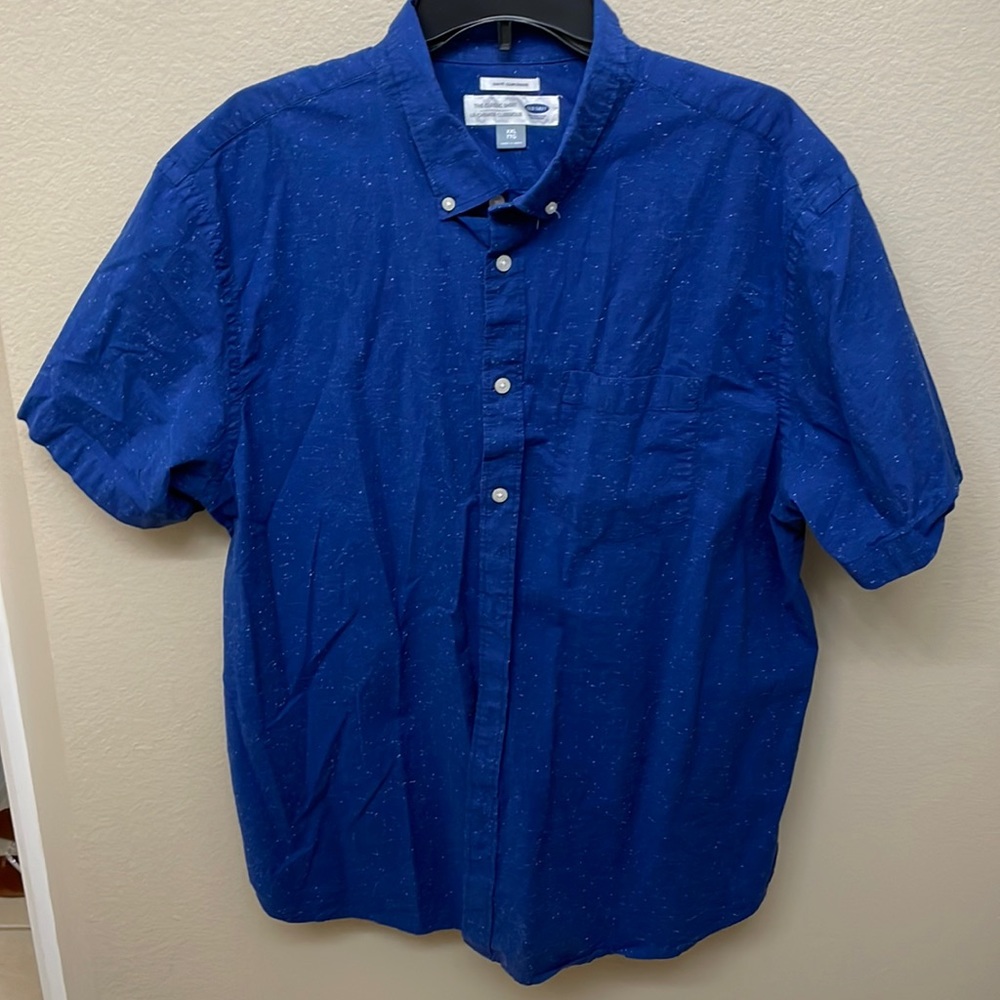 Button down short sleeve shirt